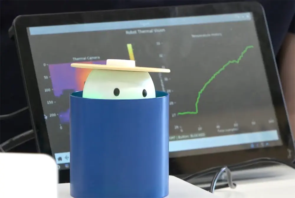 スイッチロボット「ぽっちゃん」(追手門学院大学)