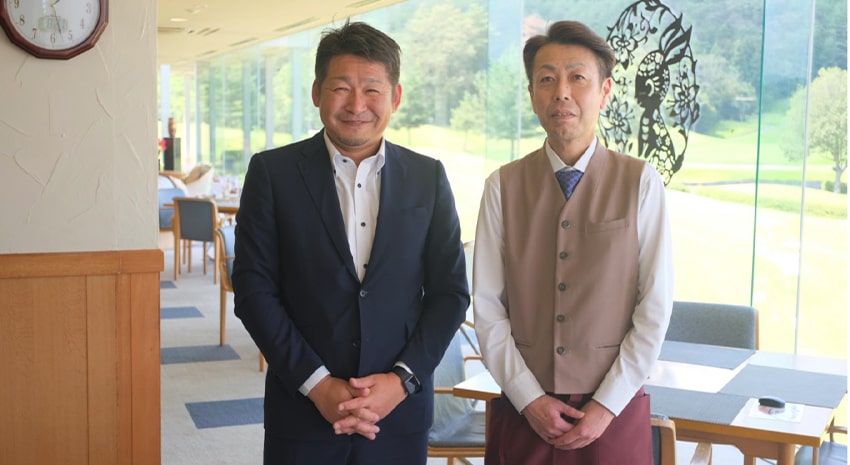 左：取締役 木村喜史様（以下、木村）、右：レストランマネージャー 南原和宏様