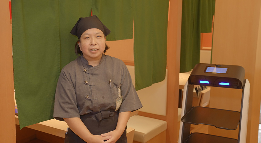 流れ鮨三代目おとわ池田総本店　キッチンスタッフ　島田晴美様