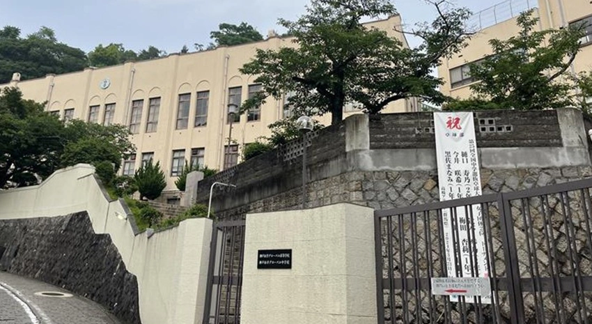 「英語が苦手でも、Pepperと一緒ならやる気が出る！」〜ネイティブ教員による情報・数学の授業で活用〜