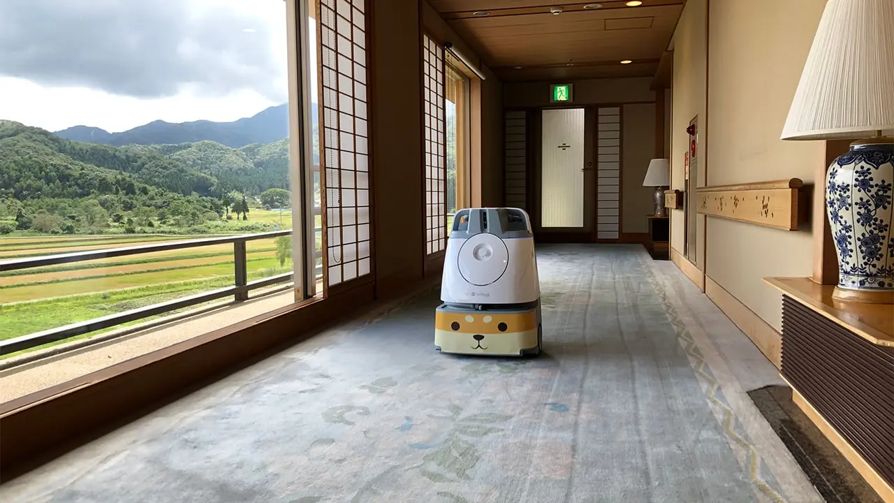 業務用ロボット Whiz ウィズ 導入事例 月岡温泉 白玉の湯 華鳳 様